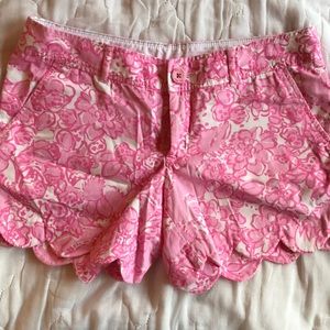 Lilly Pulitzer Buttercup shorts size 4